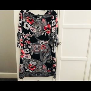 WHBM 3/4 sleeve knit dress - black, white, peach